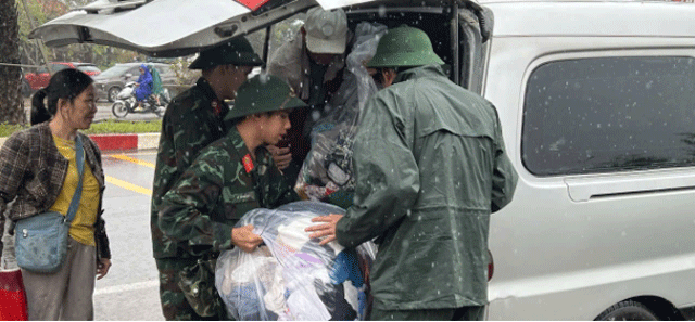 Thong-tin-nong-vu-chau-be-2-tuoi-truot-chan-nga-xuong-dong-nuoc-lu-o-gia-lai