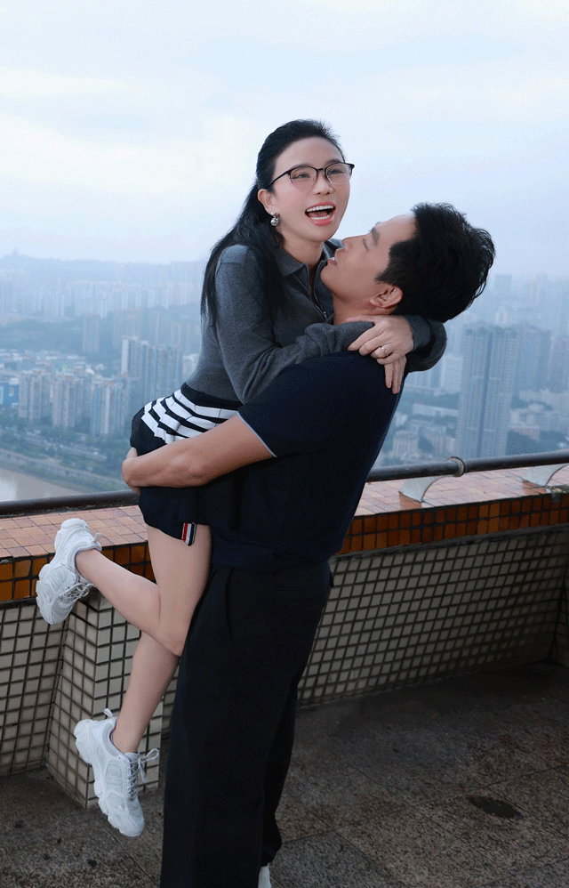 he-lo-than-the-gay-soc-cua-vo-chong-sep-mailisa-vua-bi-bat-vi-thu-loi-bat-chinh-hang-nghin-ty-tu-my-pham-lau-5