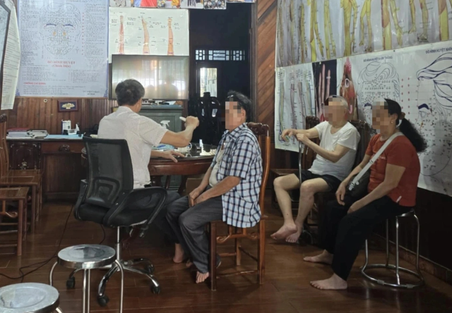 Vu-chua-ung-thu-bang-nuoc-chu-co-so-cam-ket-chua-khoi-trong-1-thang-khong-lay-tien-cua-benh-nhan-2