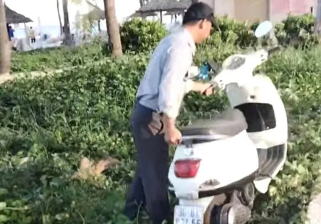 Bql-ban-dao-son-tra-len-tieng-ve-clip-nhan-vien-bi-cho-la-xo-do-xe-may-du-khach-xuong-bien-o-da-nang