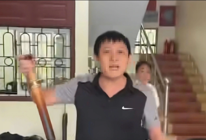 Dai-dien-chi-cuc-thue-khu-vuc-x-phan-hoi-ve-ket-luan-chinh-thuc-vu-can-bo-xung-may-tao-voi-dan-1
