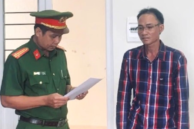 Bat-ke-gio-tro-doi-bai-voi-co-gai-han-che-nhan-thuc-mang-thai-thang-thu-8-gia-dinh-moi-phat-hien