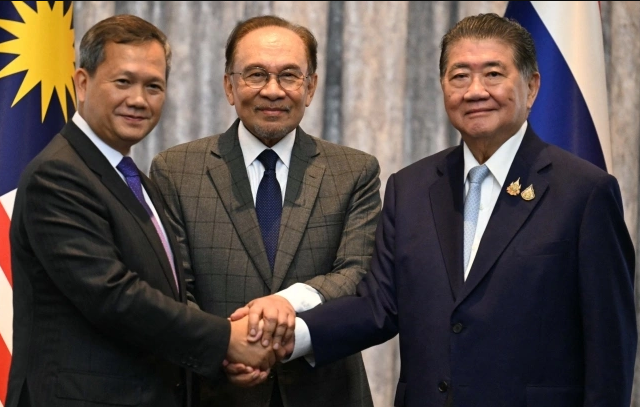 Nong-thu-tuong-malaysia-tuyen-bo-ket-qua-dam-phan-ngung-ban-giua-campuchia-thai-lan