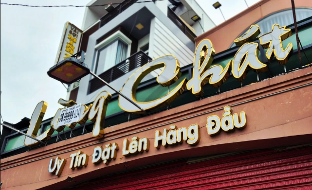Long-chat-tai-tphcm-tung-dong-kin-khach-nay-thong-bao-dung-hoat-dong-va-treo-bang-cho-thue-nha