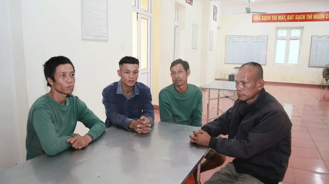 Vu-chim-tau-2-tau-ca-co-13-thuyen-vien-o-quang-tri-1-trong-4-ngu-dan-duoc-cuu-ke-lai-giay-phut-sinh-tu-6