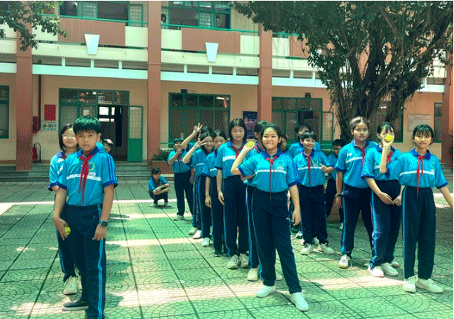 Hieu-truong-giai-thich-ly-do-thu-phi-giu-xe-dap-cua-hoc-sinh-4000-dong-ngay-dang-gay-buc-xuc