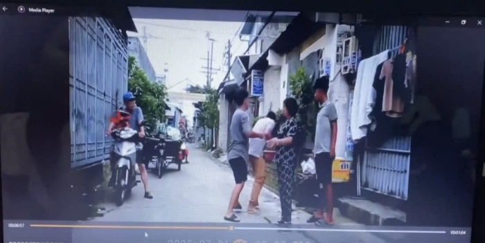 Nam-thanh-nien-o-tphcm-bi-danh-nhap-vien-khi-nhac-nho-xe-hut-ham-cau-chan-gan-nhu-toan-bo-loi-di-3