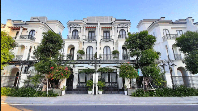 Thong-tin-it-ai-biet-ve-2-can-biet-thu-trong-khu-nha-giau-bac-nhat-ha-noi-cua-huan-hoa-hong-2