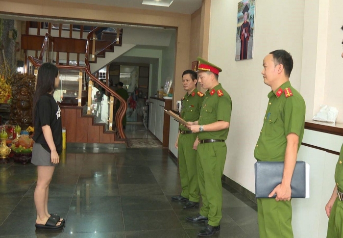Trun-giang-ho-vi-ngo-khet-tieng-xu-thanh-giau-den-muc-nao-he-lo-thu-choi-di-thuong-cua-ong-trum-2