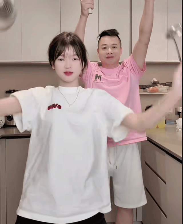 Vo-thu-4-kem-26-tuoi-cua-ton-bang-mang-thai-con-dau-long-sau-3-thang-yeu-duong-2