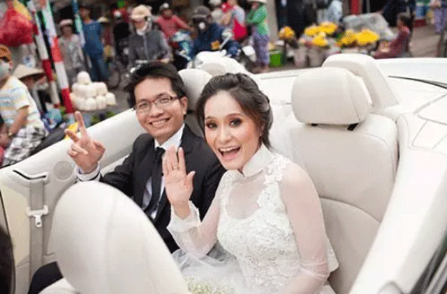 Gia-canh-doi-ngheo-cung-cuc-it-ai-biet-cua-doan-di-bang-truoc-khi-song-suong-nhu-tien-ben-chong-dai-gia-6