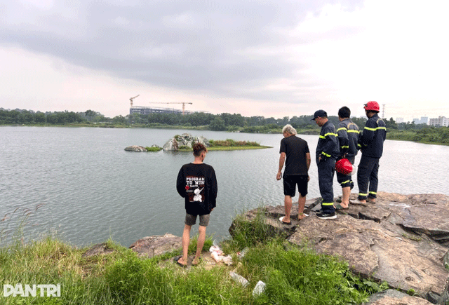 Khong-co-phep-mau-vu-nam-thieu-nien-bi-duoi-nuoc-o-tphcm-gia-canh-vo-cung-dang-thuong