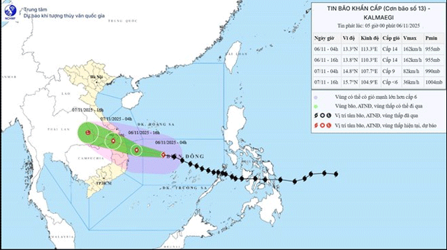 Tin-moi-nhat-ve-bao-so-13-kalmaegi-gio-manh-mua-lon-dien-rong-tu-chieu-toi-ngay-6-11-4