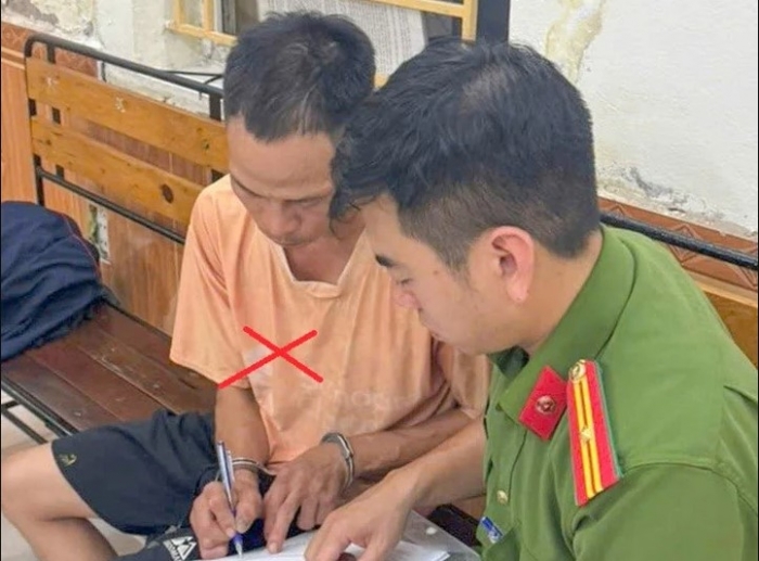 loi-khai-khong-the-chap-nhan-cua-nguoi-cha-xich-chan-tay-con-trai-dung-xe-may-keo-le-tren-duong-o-hai-phong