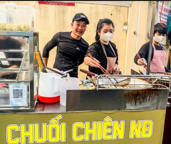 Khach-review-banh-chuoi-xuan-son-bat-mi-ly-do-cau-thu-ghien-an-co-lan-mua-den-10-chiec-7