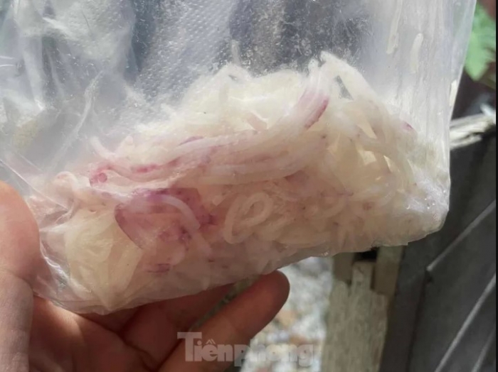 lanh-dao-tp-da-nang-thong-tin-nong-vu-bun-doi-mau-tu-trang-sang-do-tam-dung-1-co-so-san-xuat-bun-2