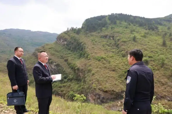 Chong-gia-vo-gay-tai-nan-xe-hoi-de-giet-vo-roi-goi-canh-sat-nhung-bi-phat-hien-vi-qua-binh-tinh-2