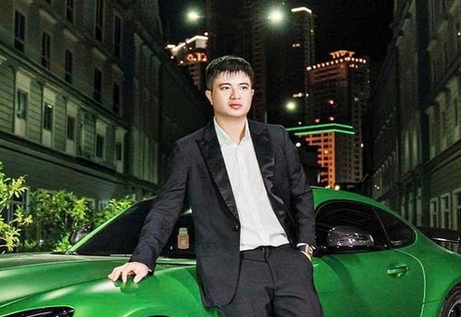 phoi-bay-to-chuc-lua-dao-khep-kin-cua-mr-pips-lenh-cam-la-voi-nhan-vien-nghi-viec-van-bi-dan-mat-1