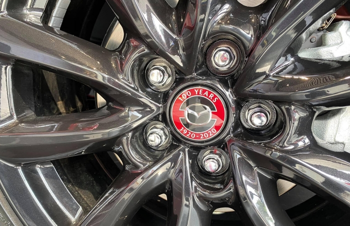 Phi&ecirc;n bản đặc biệt của Mazda3 đổ bộ đại l&yacute; Việt Nam: D&aacute;ng vẻ sang xịn, gi&aacute; kh&ocirc;ng ch&ecirc;nh lệch nhiều ảnh 7