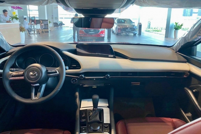 Phi&ecirc;n bản đặc biệt của Mazda3 đổ bộ đại l&yacute; Việt Nam: D&aacute;ng vẻ sang xịn, gi&aacute; kh&ocirc;ng ch&ecirc;nh lệch nhiều ảnh 8