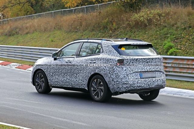 Loạt ảnh chạy thử của Kia Sportage 2022 xuất hiện, Honda CR-V v&agrave; Mazda CX-5 &lsquo;sợ vỡ mật&rsquo; ảnh 11