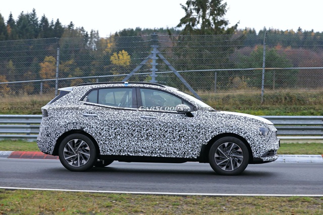 Loạt ảnh chạy thử của Kia Sportage 2022 xuất hiện, Honda CR-V v&agrave; Mazda CX-5 &lsquo;sợ vỡ mật&rsquo; ảnh 5