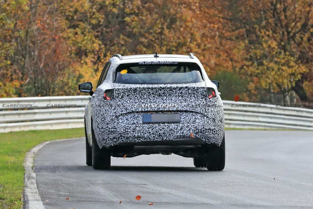 Loạt ảnh chạy thử của Kia Sportage 2022 xuất hiện, Honda CR-V v&agrave; Mazda CX-5 &lsquo;sợ vỡ mật&rsquo; ảnh 9