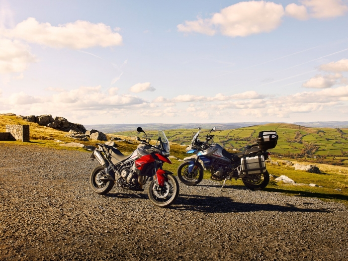 Triumph Tiger 850 Sport tr&igrave;nh l&agrave;ng với động cơ mạnh mẽ, &lsquo;tuy&ecirc;n chiến&rsquo; c&ugrave;ng BMW F900XR ảnh 8