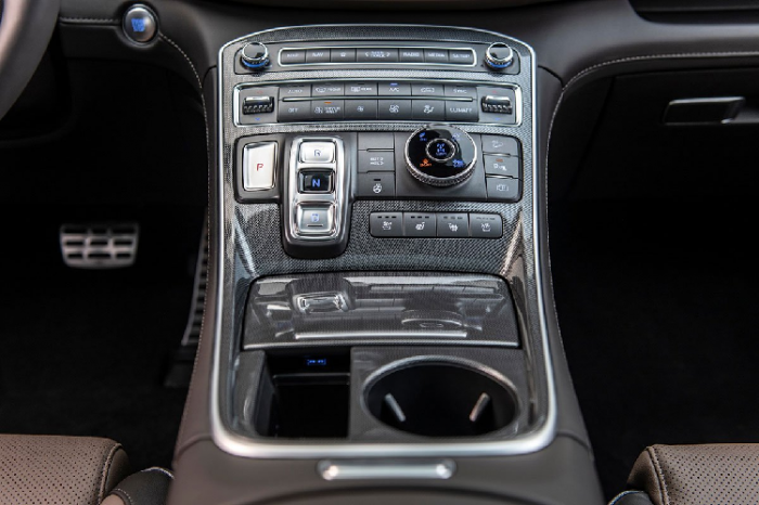 Những ưu điểm si&ecirc;u việt của Hyundai Santa Fe 2021 khiến Toyota Fortuner &lsquo;to&aacute;t mồ h&ocirc;i hột&rsquo; ảnh 8