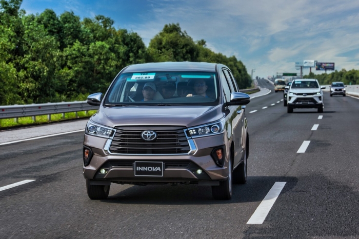 Toyota Innova tung bản ‘đỉnh cao’, quyết đè bẹp Mitsubishi Xpander và Suzuki XL7 để lấy lại vị thế ảnh 1