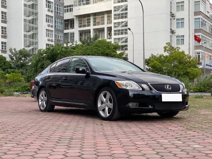 Xế sang Lexus GS 300 gi&aacute; chỉ c&ograve;n ngang Toyota Vios: Kh&aacute;ch Việt tưởng ngủ mơ h&oacute;a ra lại l&agrave; thật ảnh 6