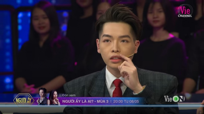 Trấn Th&agrave;nh ng&aacute;n ngẩm hỏi Đức Ph&uacute;c: "Anh h&ocirc;ng biết em l&agrave; ca sĩ c&aacute;i kiểu g&igrave;?" ảnh 1