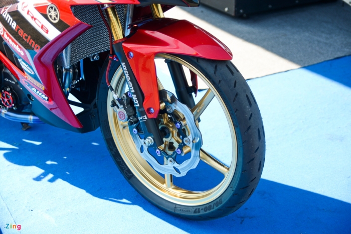 Yamaha Exciter 150 bản độ xe đua tuyệt đỉnh khiến Honda Winner X &lsquo;l&aacute;c mắt&rsquo; ảnh 3