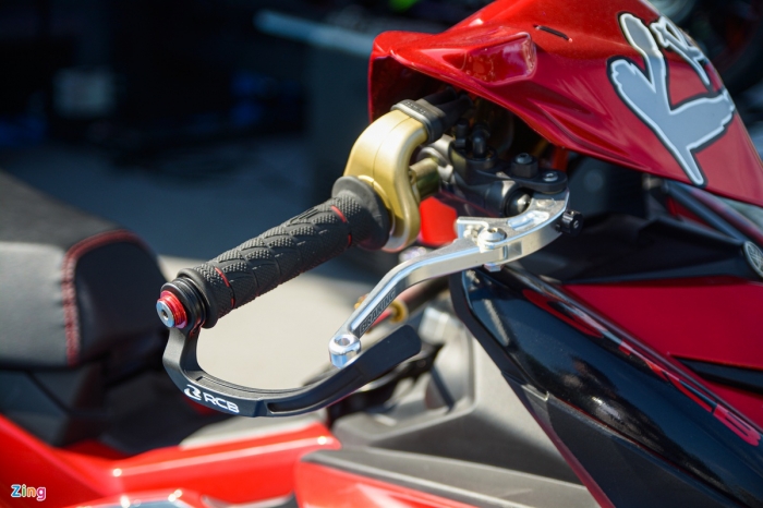 Yamaha Exciter 150 bản độ xe đua tuyệt đỉnh khiến Honda Winner X &lsquo;l&aacute;c mắt&rsquo; ảnh 4