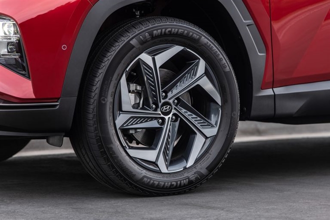 Hyundai Tucson 2022 ra mắt với giá chỉ 572 triệu đồng, khiến Honda CR-V và Mazda CX-5 choáng váng ảnh 10