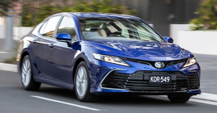 &lsquo;Đ&agrave;n anh&rsquo; của Toyota Vios tr&igrave;nh l&agrave;ng bản mới &lsquo;hạ gục&rsquo; Mazda6 v&agrave; Honda Accord bằng mức gi&aacute; si&ecirc;u rẻ ảnh 8