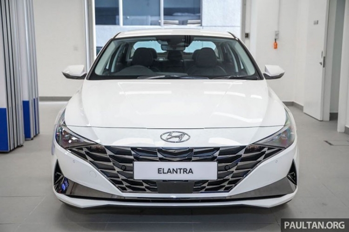 Cận cảnh Hyundai Elantra 2021 sắp ‘đổ bộ’ Việt Nam, KIA Cerato và Mazda3 ‘ngất lịm’ ảnh 3