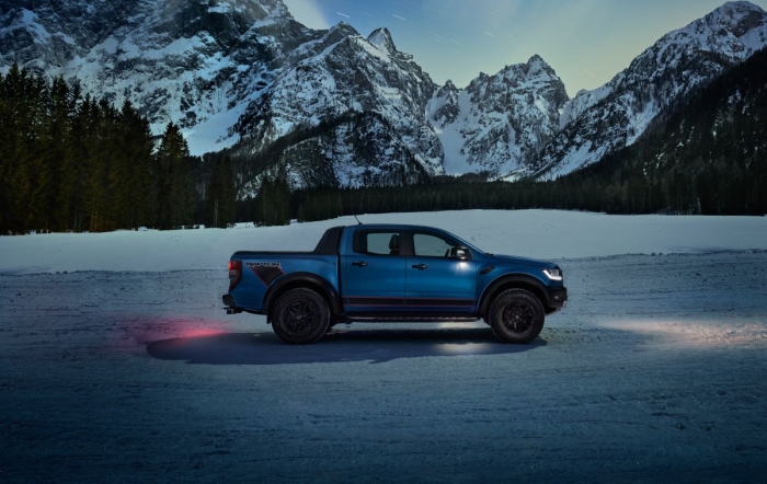 Ford Ranger Raptor trình làng phiên bản mới: Thiết kế đẹp mê hồn, công nghệ xịn sò miễn chê ảnh 13