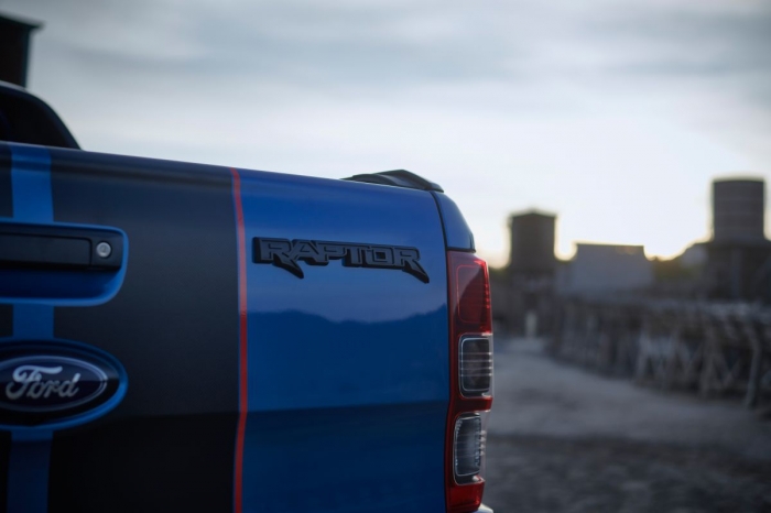 Ford Ranger Raptor trình làng phiên bản mới: Thiết kế đẹp mê hồn, công nghệ xịn sò miễn chê ảnh 5