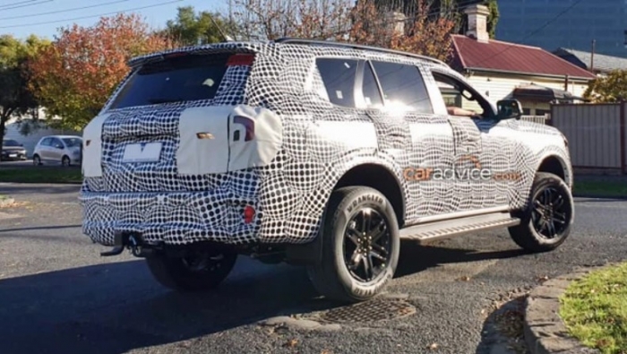 Toyota Fortuner v&agrave; Hyundai Sa &lsquo;v&atilde; mồ h&ocirc;i&rsquo; v&igrave; si&ecirc;u phẩm SUV của Ford sắp tung phi&ecirc;n bản mới si&ecirc;u chất ảnh 2