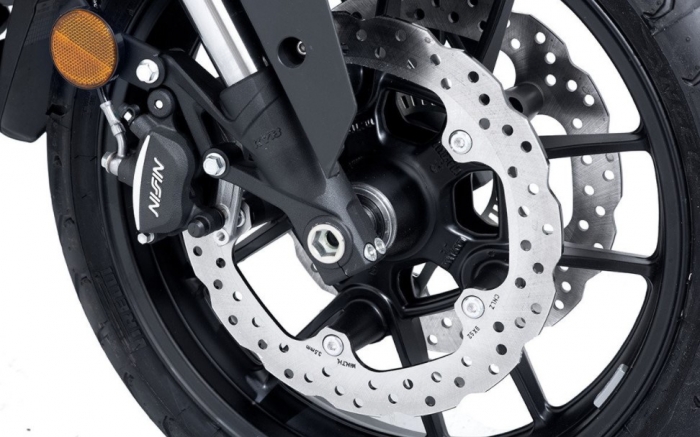 Voge 500DS c&oacute; động cơ tương tự như Honda CB500X nhưng trang bị xịn s&ograve; hơn ảnh 2