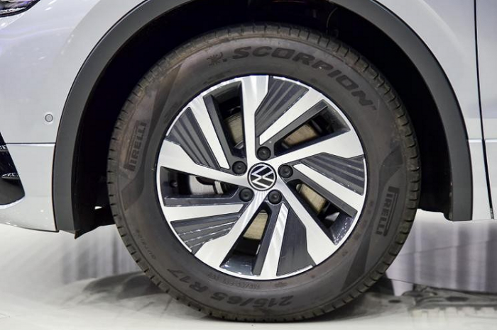 Chi tiết tuyệt phẩm SUV thương hiệu Đức khiến Hyundai Santa Fe và Toyota Fortuner cũng run rẩy ảnh 9