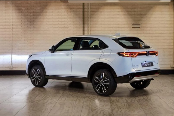 Honda HR-V e:HEV 2022 chốt lịch ra mắt, sẵn sàng 'nghiền nát' KIA Seltos và Toyota Corolla Cross ảnh 3