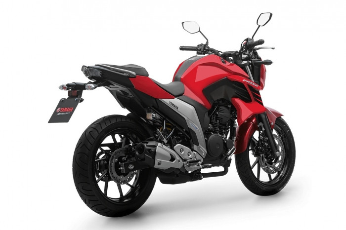 Yamaha trình làng mẫu xe côn tay mới giá ngang Honda SH, sức mạnh ‘thổi bay’ Exciter và Winner X ảnh 11