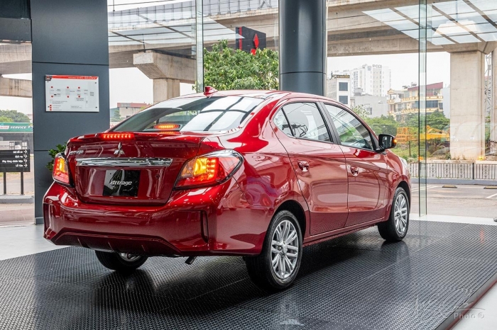 Mẫu sedan Mitsubishi hút khách Việt với giá lăn bánh rẻ hơn cả Toyota Vios ảnh 4