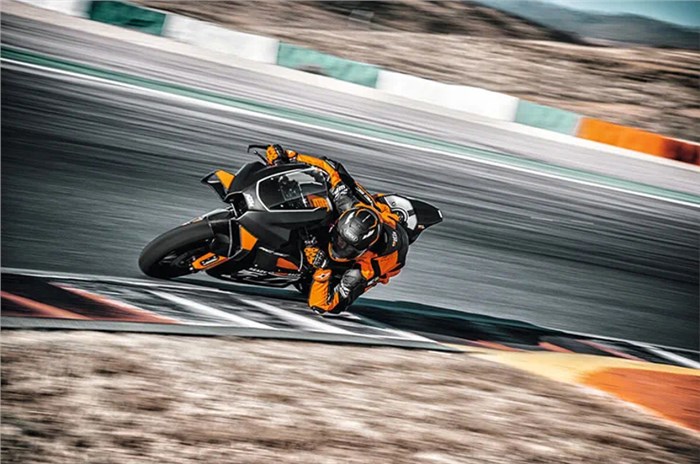 KTM RC 8C 2023 trình làng: Diện mạo bắt mắt, động cơ mạnh mẽ đáng gờm ảnh 3