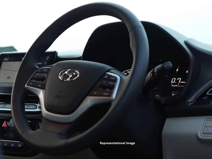 Rò rỉ hình ảnh nội thất của Hyundai Accent 2023 mới, hé lộ những chi tiết thú vị áp đảo Toyota Vios ảnh 1