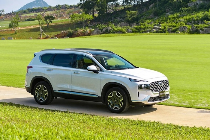 Hyundai Santa Fe hybrid lộ diện trước ngày ra mắt thị trường Việt Nam, Toyota Fortuner ‘sợ tái mặt’ ảnh 3