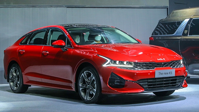 Giá lăn bánh Kia K5 mới nhất tháng 1/2023: Hoàn toàn có thể nghiền ép Toyota Camry và Mazda6 ảnh 3