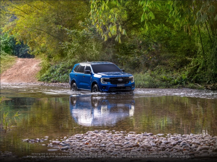 Ford Everest thế hệ mới đặt sự an toàn của mọi cuộc phiêu lưu lên hàng đầu ảnh 2